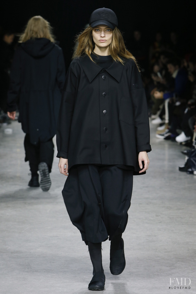 Anna Mila Guyenz featured in  the Y-3 fashion show for Autumn/Winter 2017