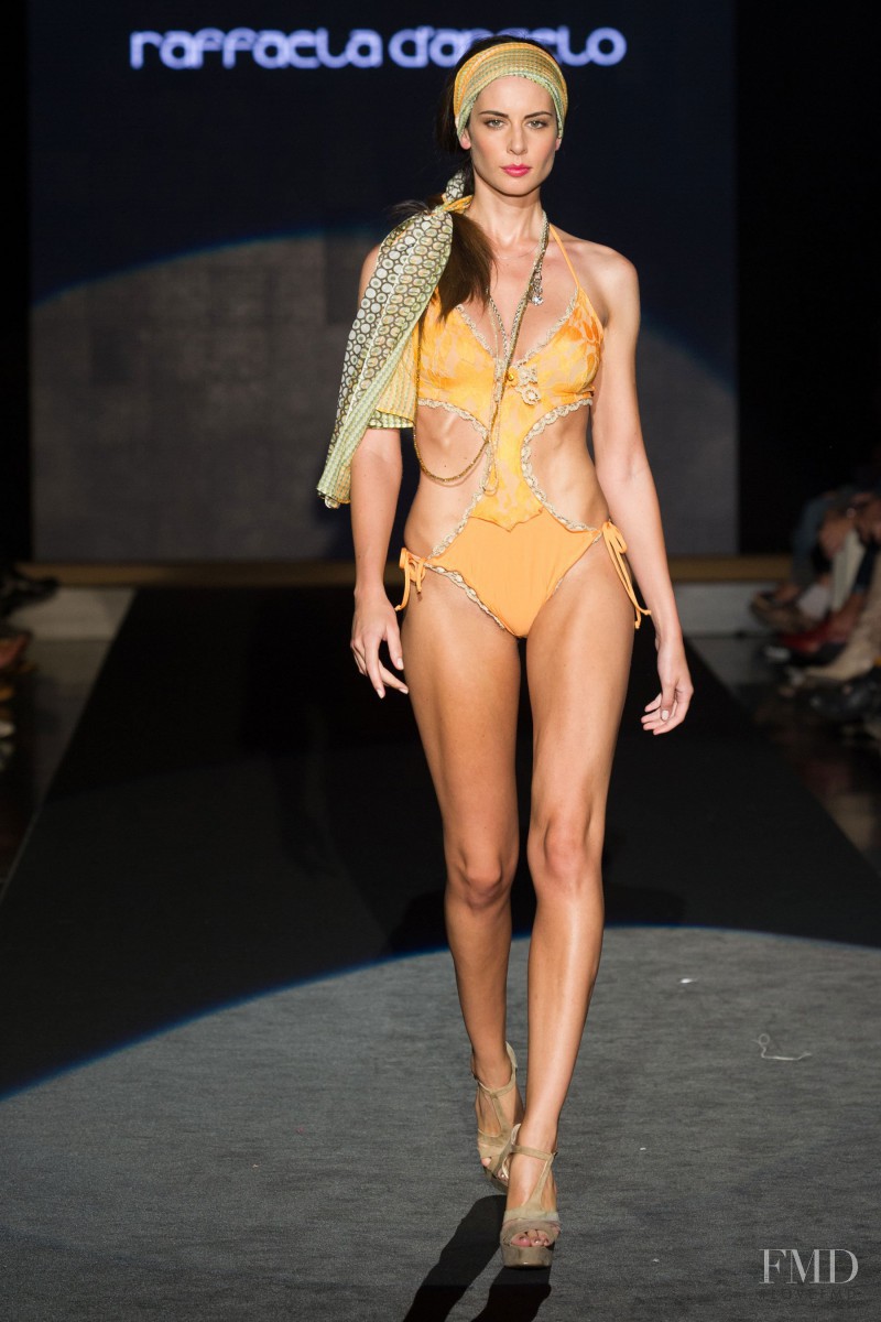 Raffaela D\'Angelo fashion show for Spring/Summer 2014