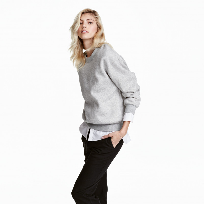 Devon Windsor featured in  the H&M catalogue for Winter 2016