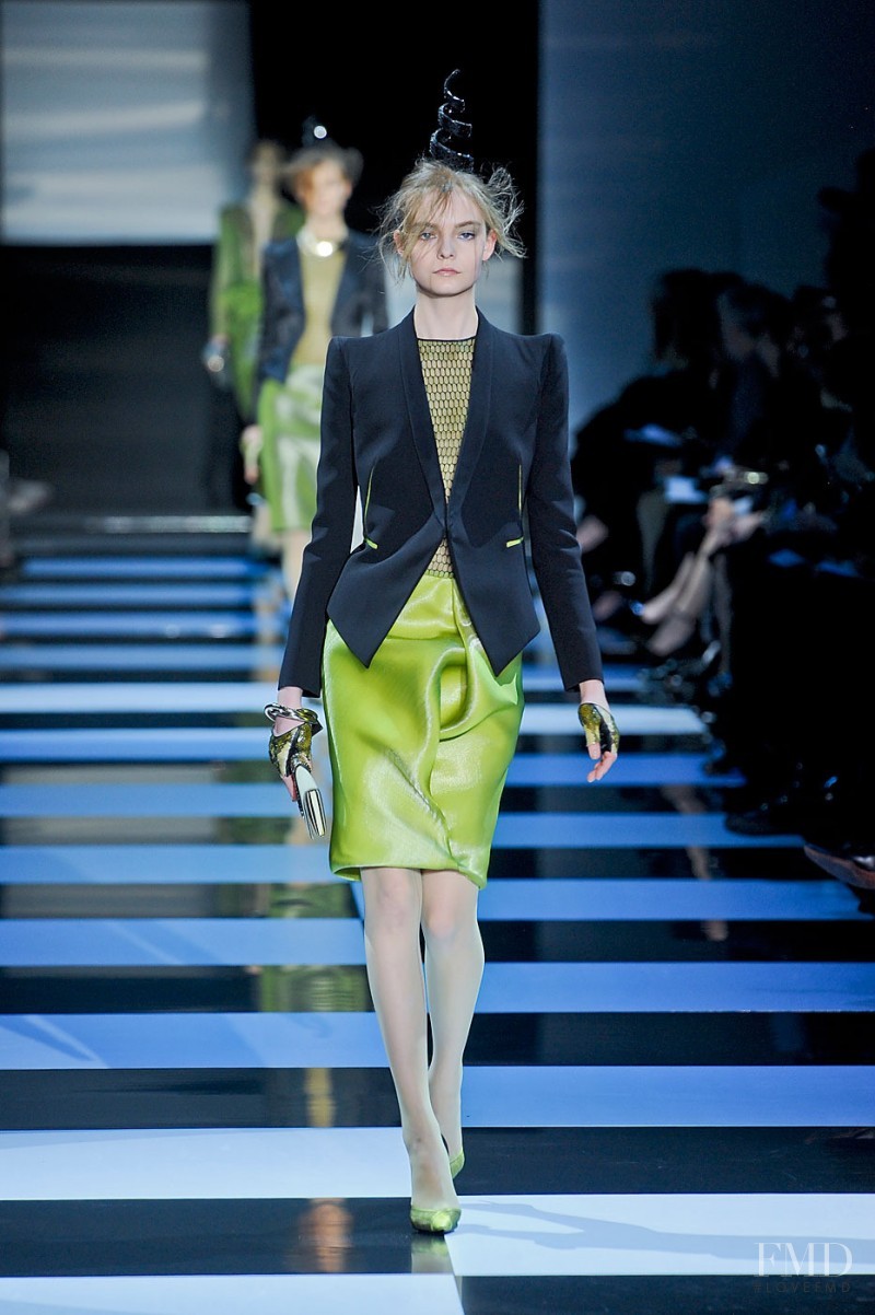 Nimuë Smit featured in  the Armani Prive fashion show for Spring/Summer 2012