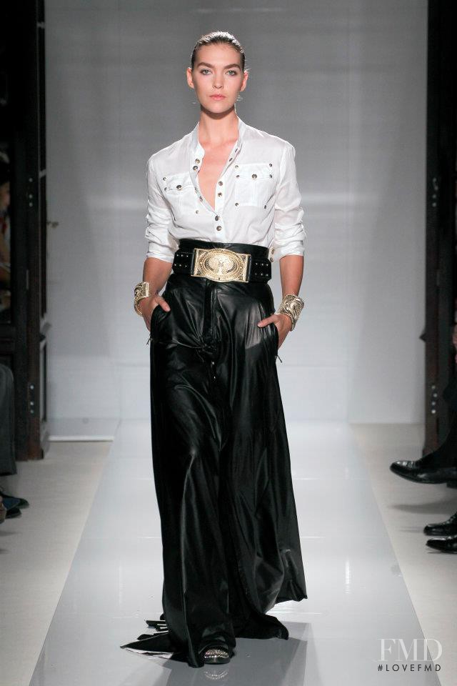 Arizona Muse featured in  the Balmain fashion show for Spring/Summer 2012