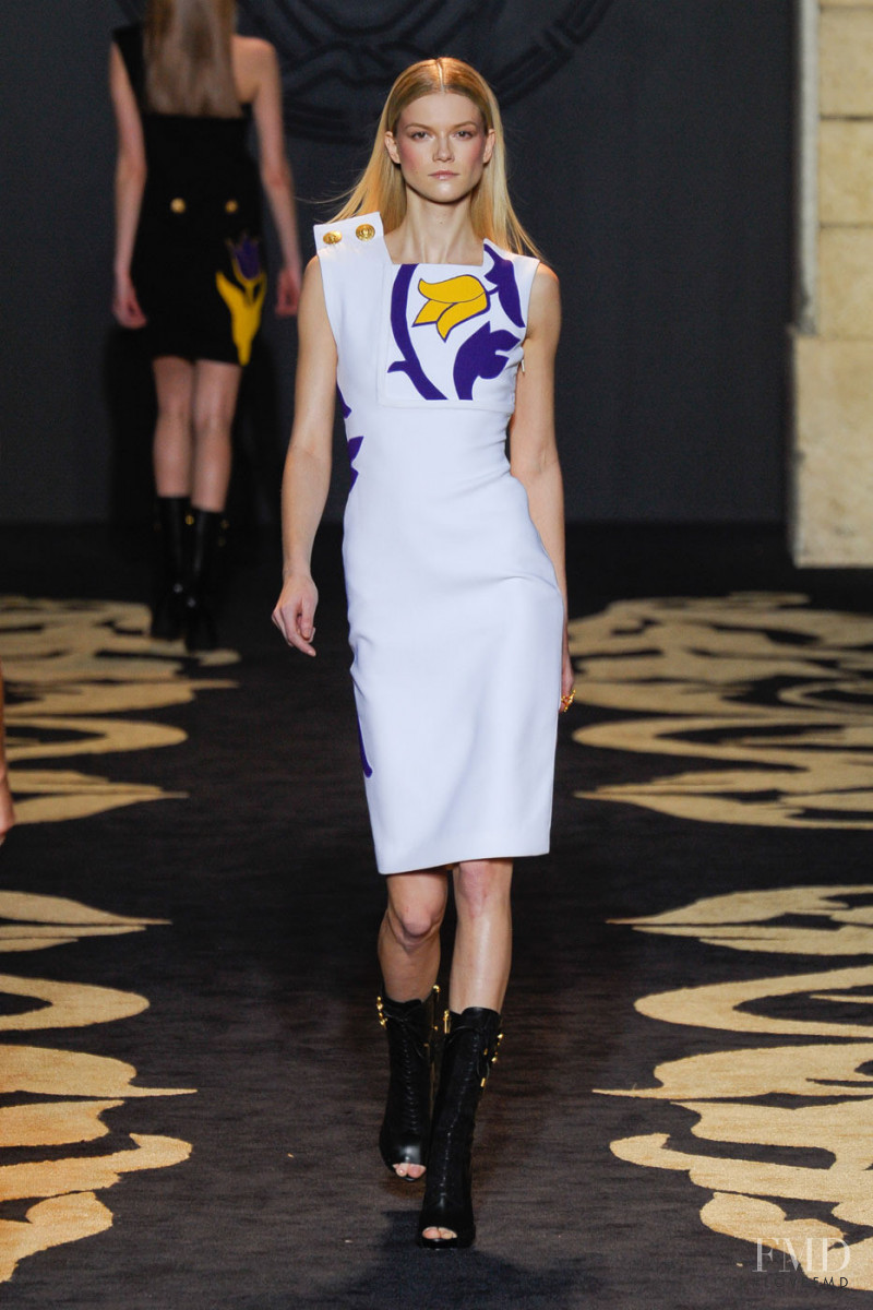 Versace fashion show for Autumn/Winter 2011