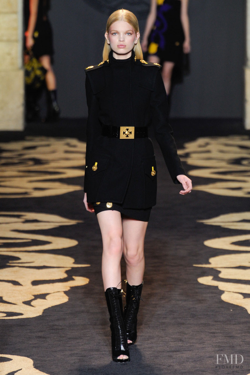 Versace fashion show for Autumn/Winter 2011