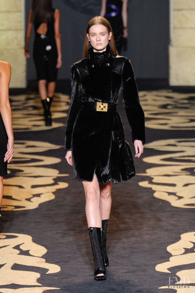 Versace fashion show for Autumn/Winter 2011
