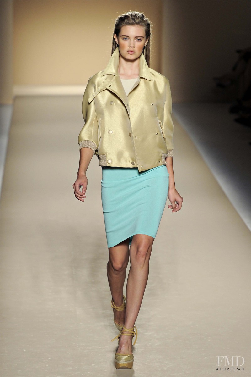 Lindsey Wixson featured in  the Max Mara fashion show for Spring/Summer 2012