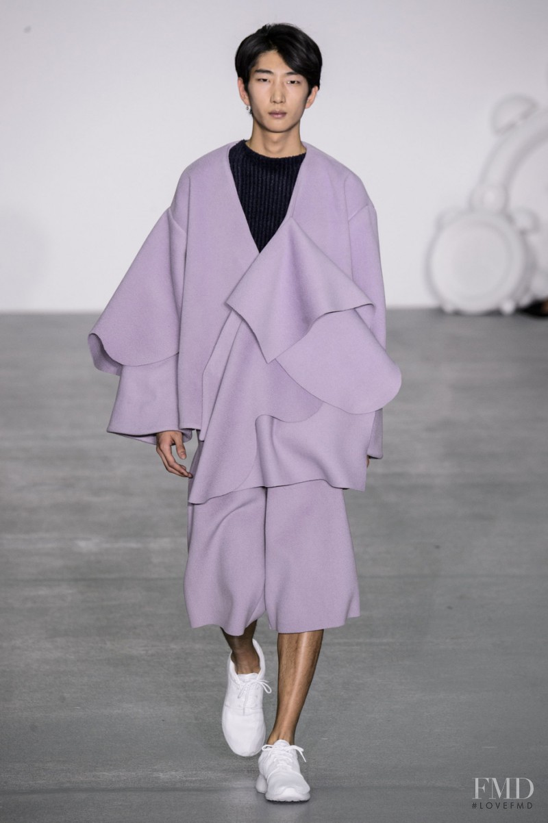 Xiao Li fashion show for Autumn/Winter 2016