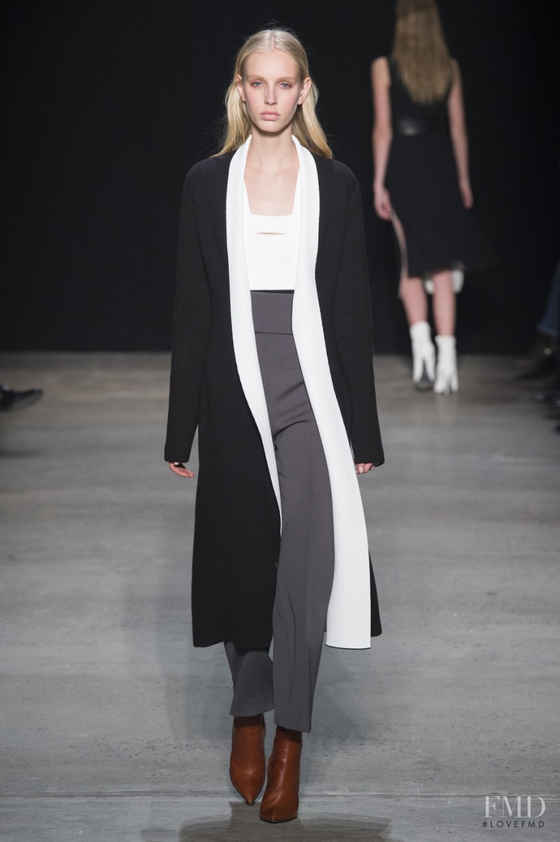 Jessie Bloemendaal featured in  the Narciso Rodriguez fashion show for Autumn/Winter 2017