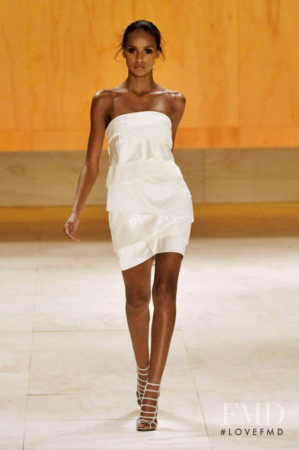 Gracie Carvalho featured in  the Forum fashion show for Spring/Summer 2009