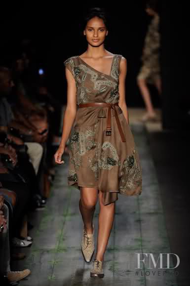 Gracie Carvalho featured in  the Printing fashion show for Spring/Summer 2011
