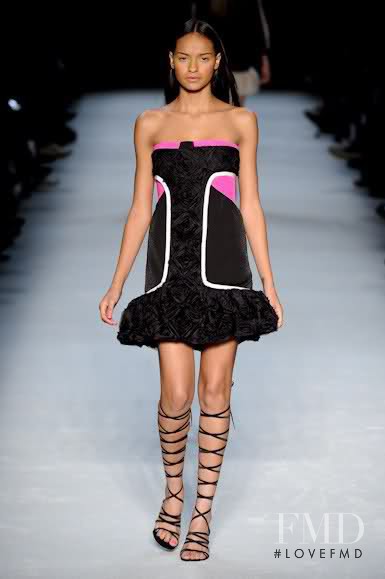 Gracie Carvalho featured in  the Reinaldo Lourenï¿½o fashion show for Spring/Summer 2011