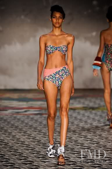 Lais Ribeiro featured in  the Salinas fashion show for Spring/Summer 2011