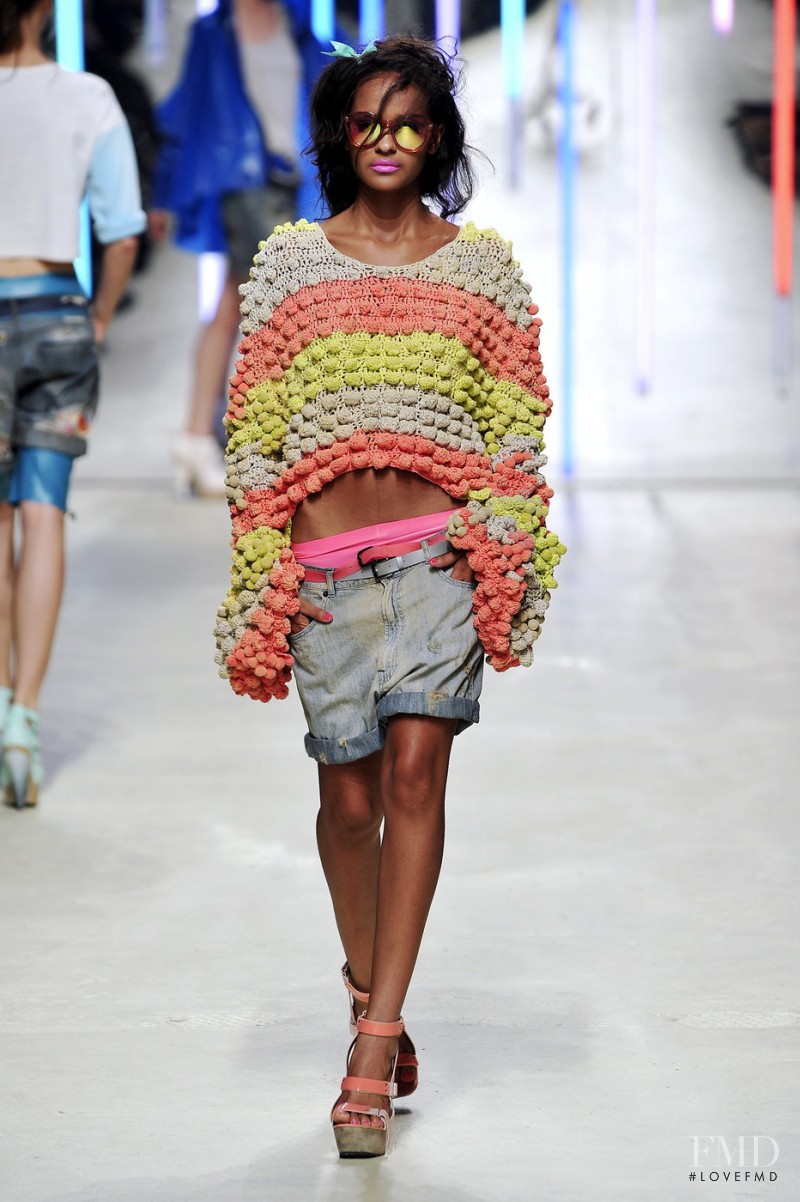 Gracie Carvalho featured in  the Topshop fashion show for Spring/Summer 2010