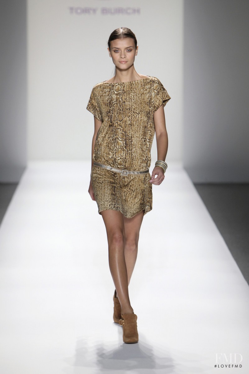 Tory Burch fashion show for Spring/Summer 2010