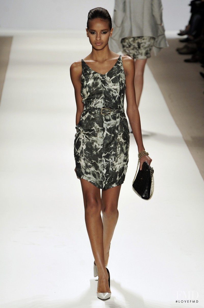 Gracie Carvalho featured in  the Brian Reyes fashion show for Autumn/Winter 2009