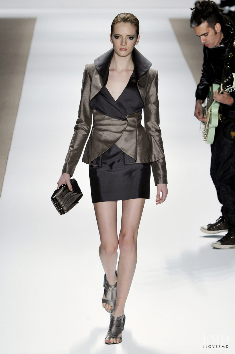 Daria Strokous featured in  the Carlos Miele fashion show for Autumn/Winter 2009