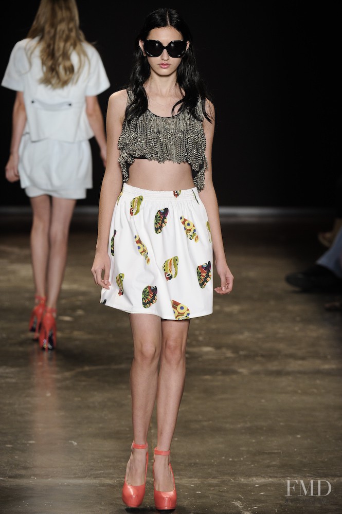 Simone Nunes fashion show for Spring/Summer 2010