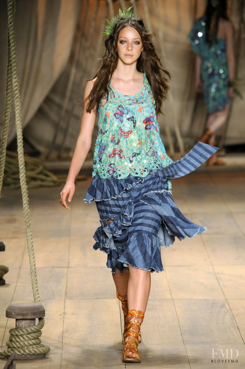 Cantï¿½o fashion show for Spring/Summer 2010