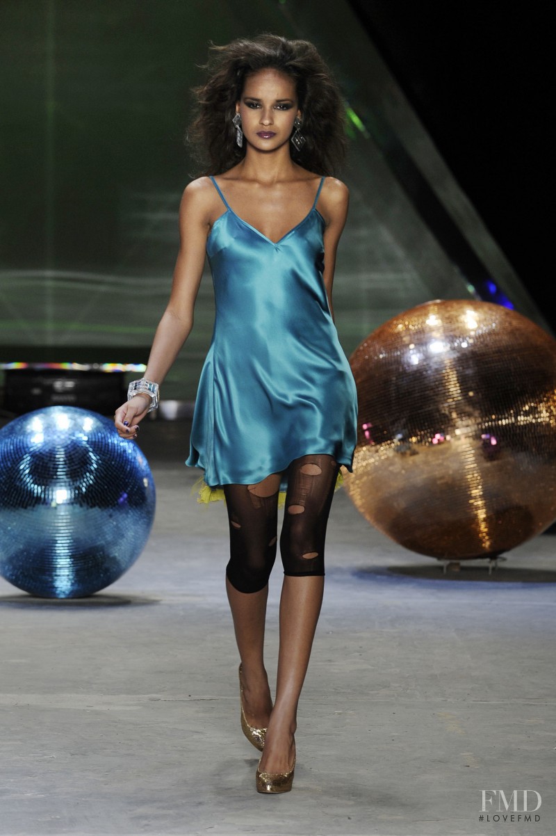 Carlos Tufvesson fashion show for Spring/Summer 2010