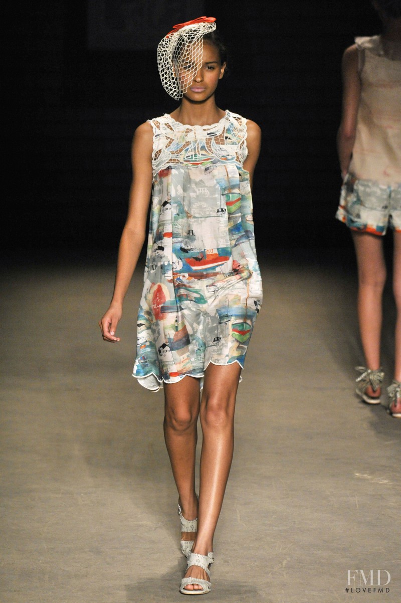 Gracie Carvalho featured in  the Cavendish fashion show for Spring/Summer 2010