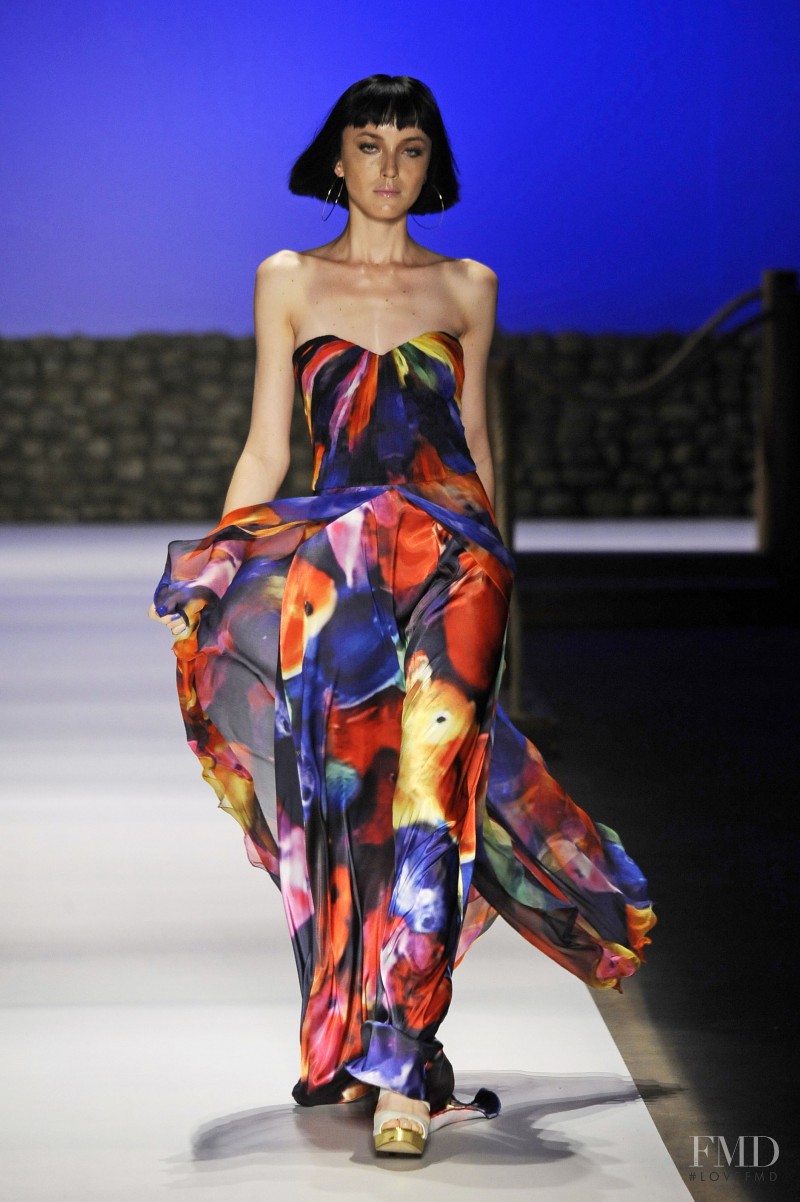 Victor Dzenk fashion show for Spring/Summer 2010