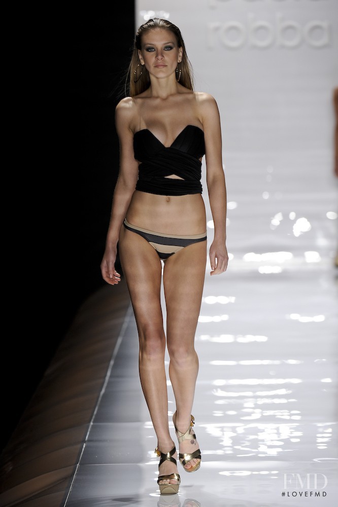 Paola Robba fashion show for Spring/Summer 2010