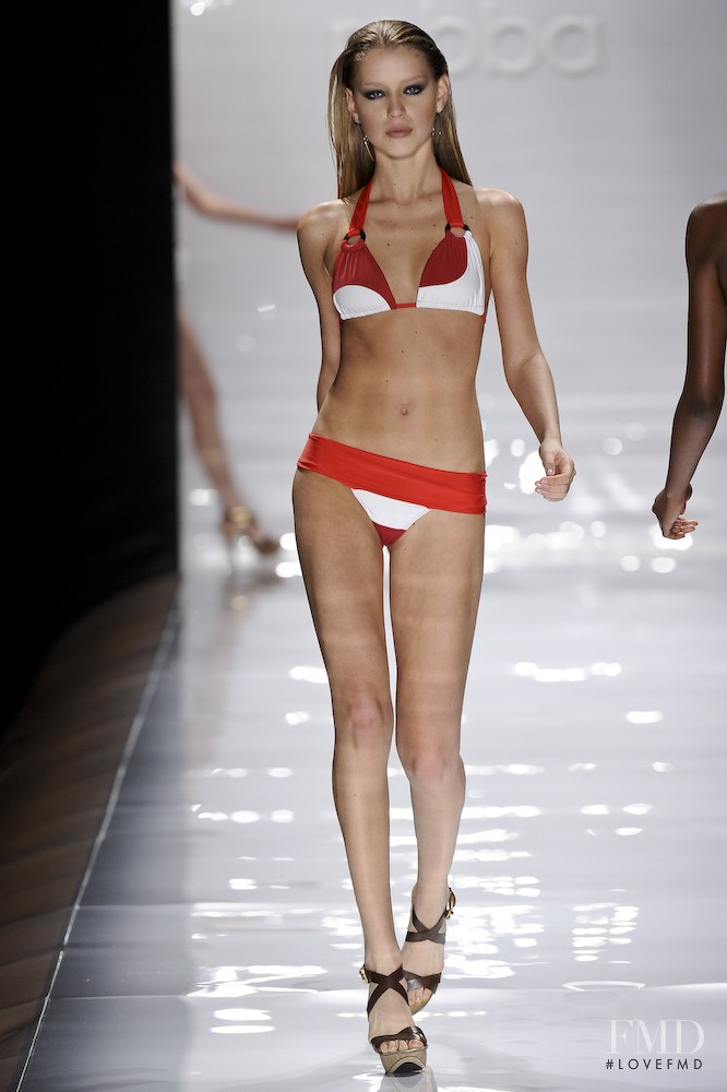 Paola Robba fashion show for Spring/Summer 2010