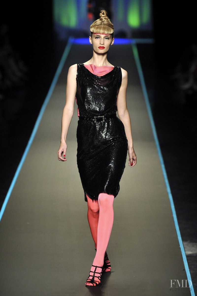 Linda Vojtova featured in  the Jean Paul Gaultier Haute Couture fashion show for Autumn/Winter 2008