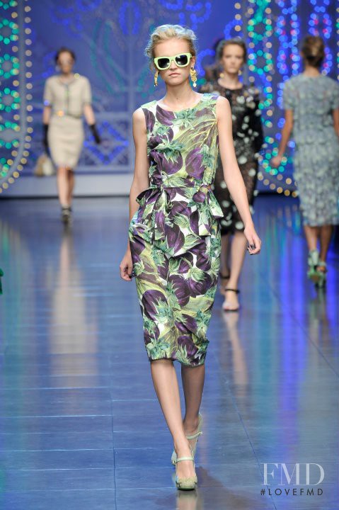 Anabela Belikova featured in  the Dolce & Gabbana fashion show for Spring/Summer 2012