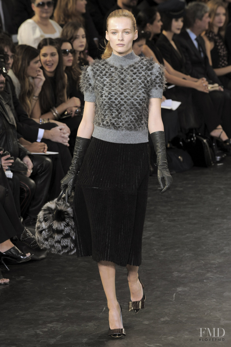 Louis Vuitton fashion show for Autumn/Winter 2010