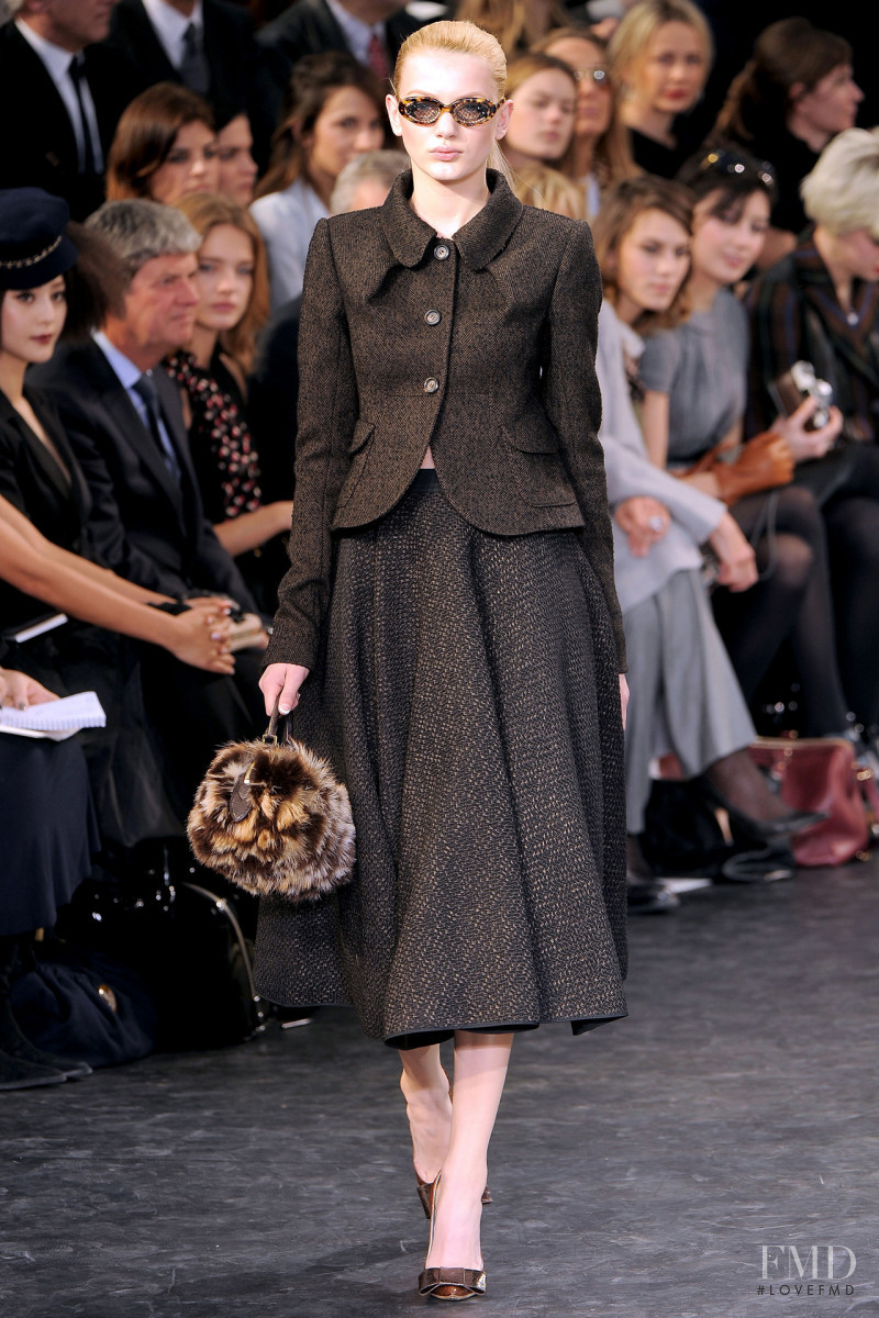 Bregje Heinen featured in  the Louis Vuitton fashion show for Autumn/Winter 2010