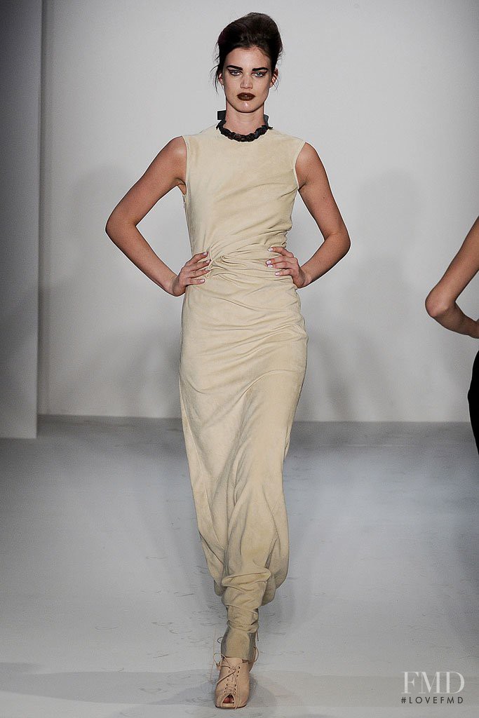 Rianne ten Haken featured in  the Costello Tagliapietra fashion show for Autumn/Winter 2009
