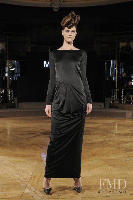 Rianne ten Haken featured in  the Catherine Malandrino fashion show for Autumn/Winter 2009