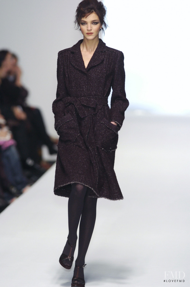 Mariacarla Boscono featured in  the Alberta Ferretti fashion show for Autumn/Winter 2004