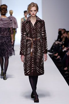Alberta Ferretti fashion show for Autumn/Winter 2004