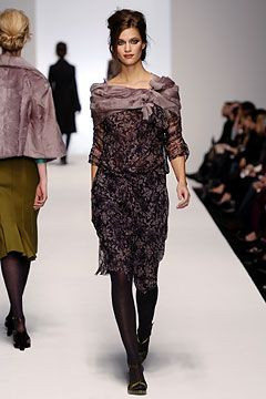 Alberta Ferretti fashion show for Autumn/Winter 2004