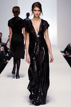 Alberta Ferretti fashion show for Autumn/Winter 2004