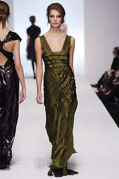 Alberta Ferretti fashion show for Autumn/Winter 2004