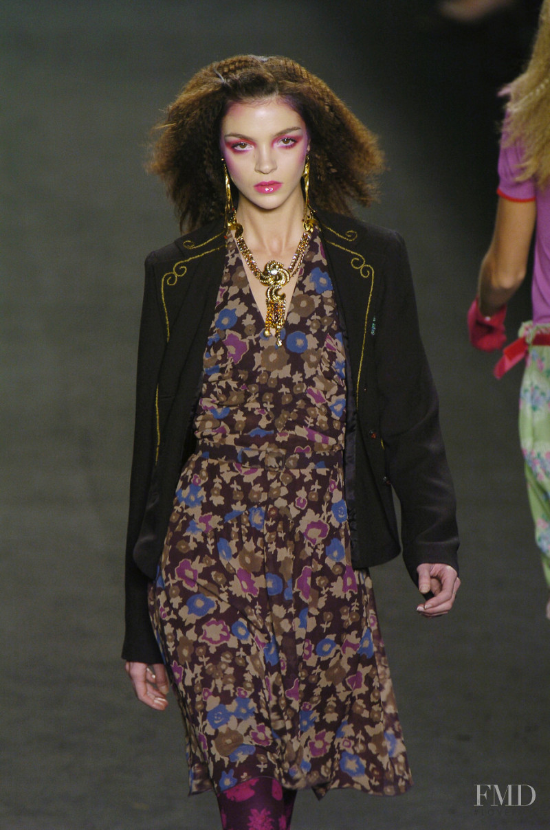 Mariacarla Boscono featured in  the Anna Sui fashion show for Autumn/Winter 2004