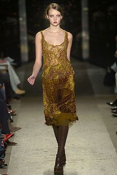 Donna Karan New York fashion show for Autumn/Winter 2004