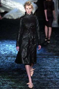 Zac Posen fashion show for Autumn/Winter 2004