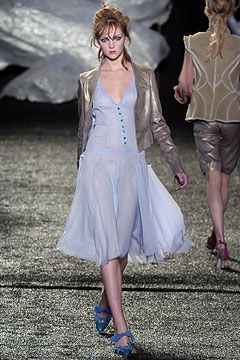 Zac Posen fashion show for Autumn/Winter 2004