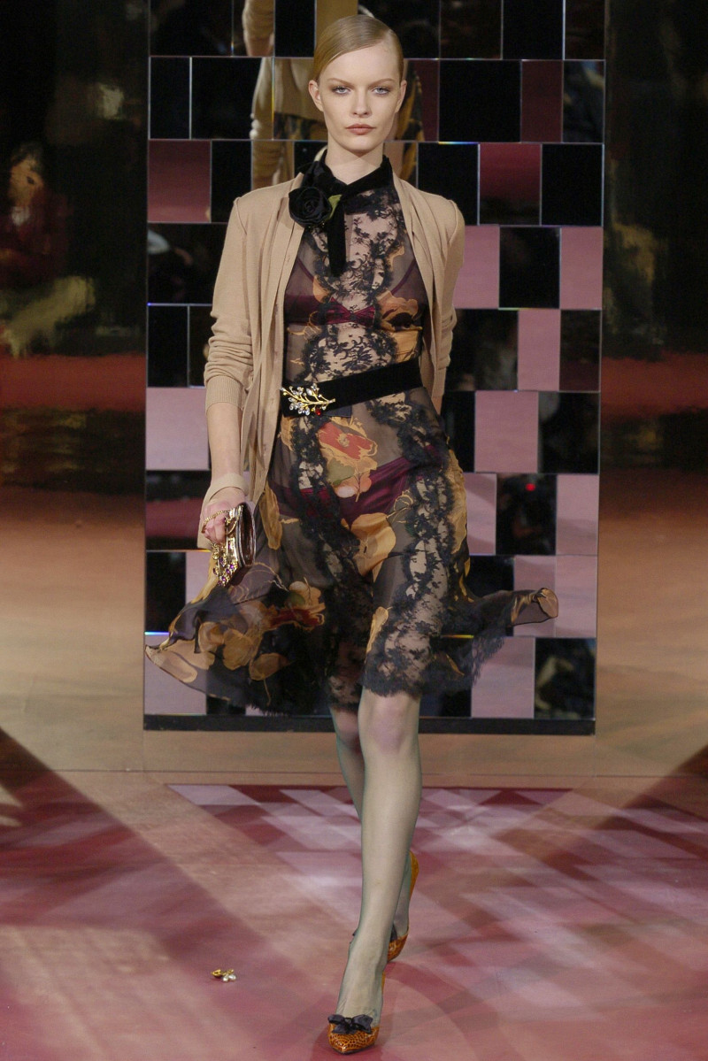 Dolce & Gabbana fashion show for Autumn/Winter 2004