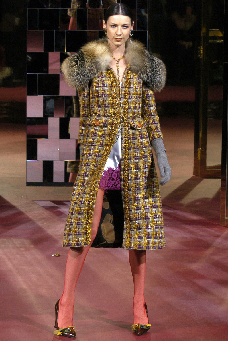 Dolce & Gabbana fashion show for Autumn/Winter 2004
