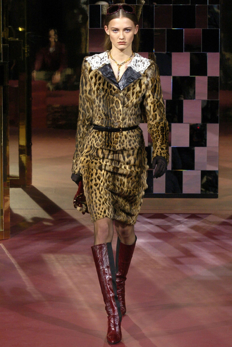 Dolce & Gabbana fashion show for Autumn/Winter 2004