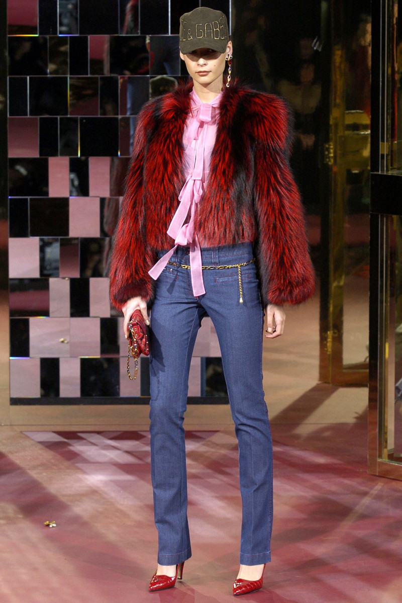 Dolce & Gabbana fashion show for Autumn/Winter 2004