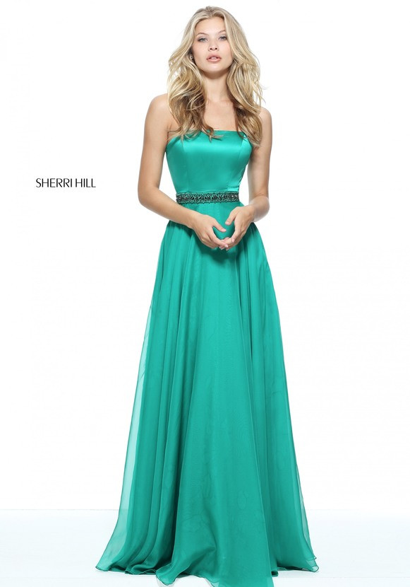 Josie Canseco featured in  the Sherri Hill catalogue for Spring/Summer 2017