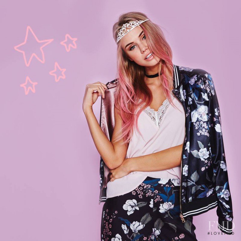 Scarlett Leithold featured in  the Ardï¿½ne lookbook for Autumn/Winter 2016