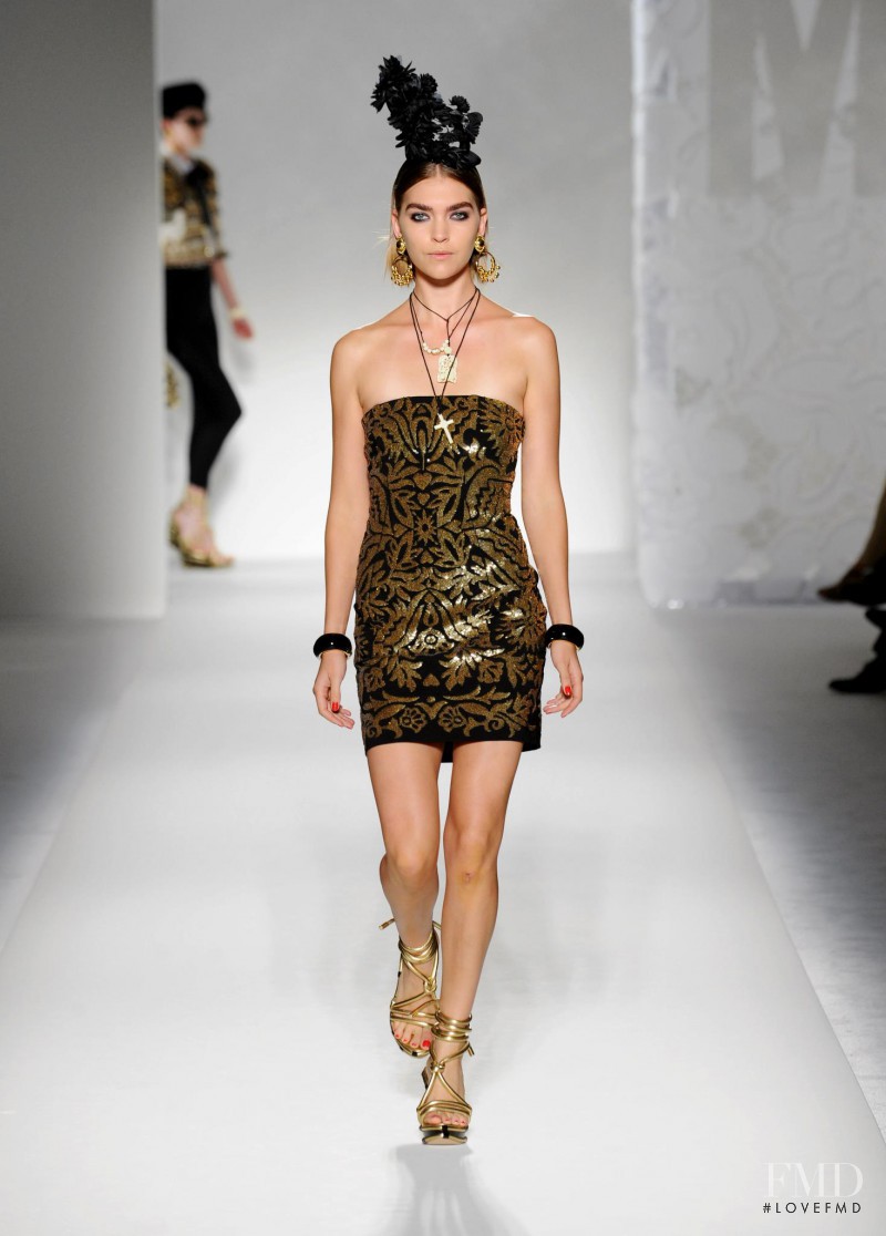 Arizona Muse featured in  the Moschino fashion show for Spring/Summer 2012