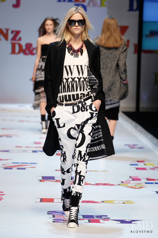 Kasia Struss featured in  the D&G fashion show for Autumn/Winter 2011
