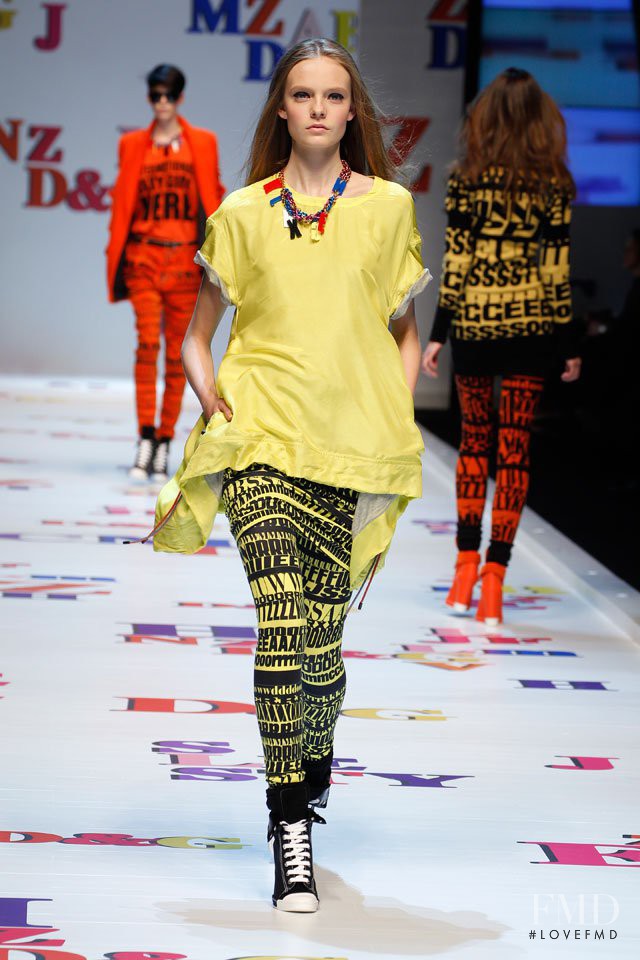 Nimuë Smit featured in  the D&G fashion show for Autumn/Winter 2011